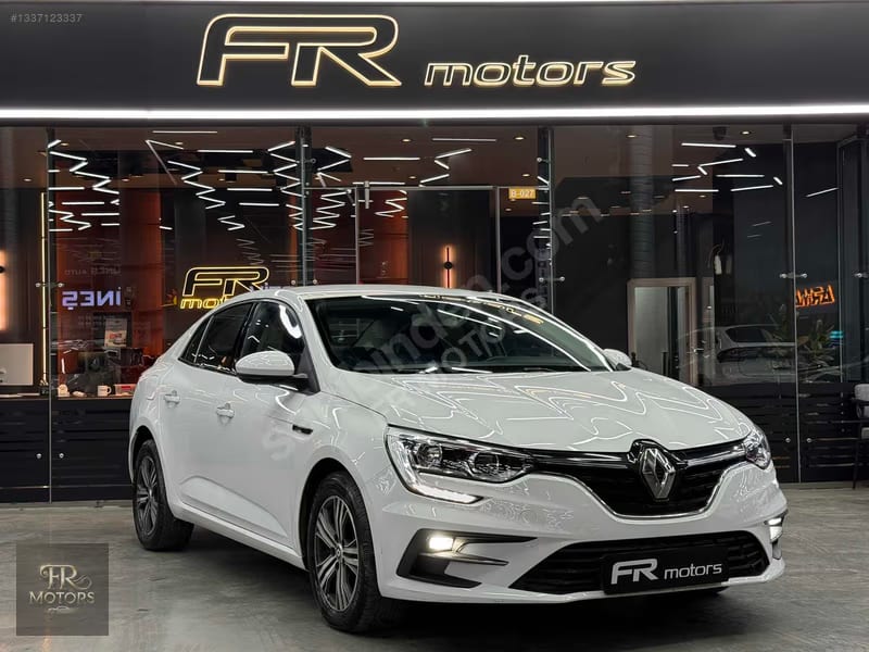 2022 Renault Megane 1.3 TCe TOUCH — fotoğraf 1