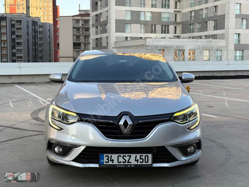 2020 Renault Megane 1.5 Blue DCI TOUCH — fotoğraf 1